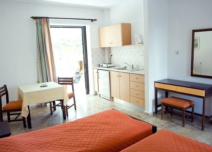 Apart-hotel Esperides 2*